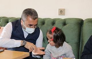 Başkan Say, down sendromlu çocuklarla bir araya...