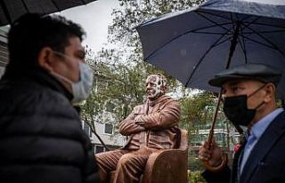 Başkan Soyer, Bekir Coşkun heykeline saldırıyı...