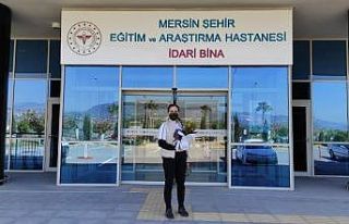 Başkan Tarhan’dan sağlık çalışanlarına çiçek