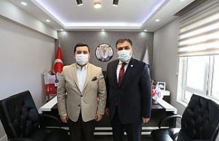 Başkan Tütüncü’den Sağlık-Sen’e taziye ziyareti