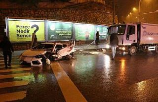 Başkent’te lüks otomobil kar küreme aracına...