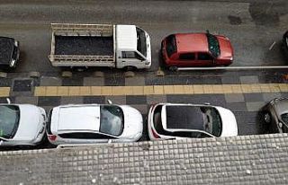 Başkent’te sağanak yağış ve dolu etkili oldu