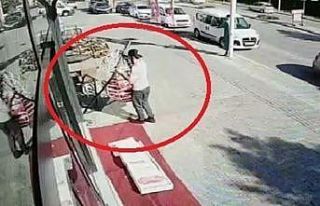 Başlarına ne geldiyse hep meraktan