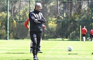 BB Erzurumspor 5. hocasını arıyor