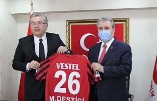 BBP Lideri Destici, Eskişehirspor yönetimini ağırladı
