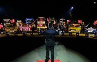 Belediye hizmet araçları ve nostaljik arabaların...