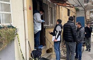 Beyoğlu’nda bir adam evinde asılı olarak bulundu