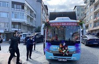 Beyoğlu’nda Romanlar Günü renkli görüntülere...
