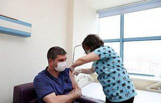 Burdur’da toplam 59 bin 120 kişi aşı oldu