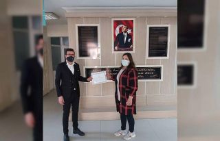 Burhaniye’de Açık Lise diplomaları verilmeye...