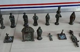 Bursa’da 3 tarihî eser kaçakçısına suçüstü