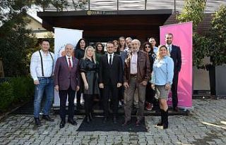 Bursa’da 8’incisi düzenlenen ’HİÇ Ödülleri’...