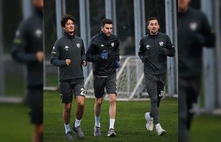Bursaspor kafilesi Bolu’ya erken gitti - Onur Atasayar...