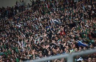 Bursaspor taraftarı 2 bin 581 adet hatıra kombine...