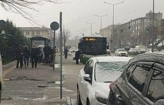 Bursa’ya bahar ortasında kar yağdı
