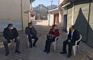 Büyükşehir ekibi Alaşehir’de mahalle muhtarlarını...