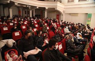 Büyükşehir Tiyatrosu yeniden izleyiciyle buluştu