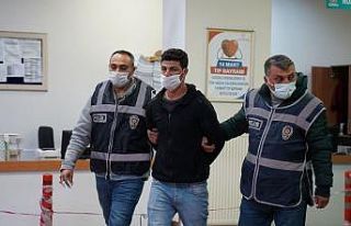 Çaldığı araçla hırsızlık yapan şüpheli kovalamacada...