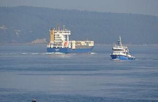 Çanakkale Boğazı tek yönlü gemi trafiğine kapatıldı