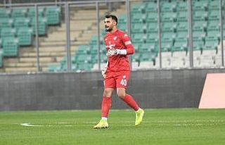 Canberk Yurdakul: “Gol yemeden galip gelmemiz beni...