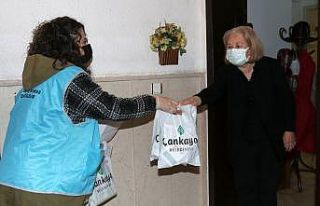 Çankaya Belediyesi’nden 65 yaş üstüne vefa