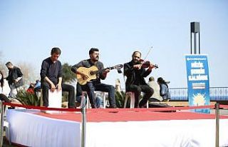 Canlı müzik performansı ‘Müzik Şehrin Kalbinde’...