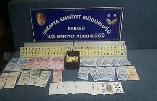 Çatı katını kumarhaneye dönüştürdüler