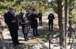 Çavdarhisar’da şehit mezarları ziyaret edildi