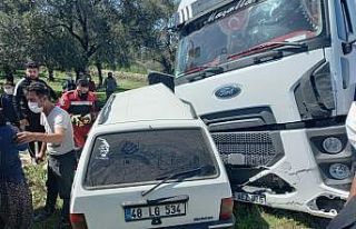 Çekici ile otomobil çarpıştı: 1 yaralı