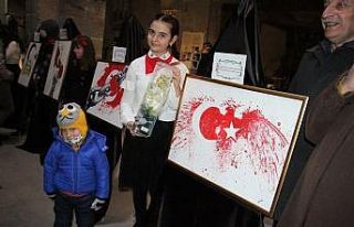 Çizgilerle İstiklal Marşı’nı resimlediler