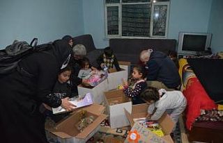 Çocuklarının doğum gününde yetim ve öksüzleri...