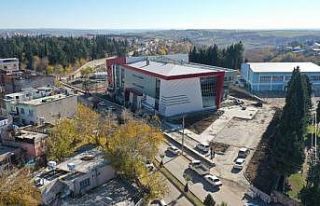 Çok amaçlı spor salonunda dünya şampiyonları...