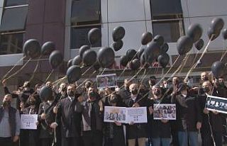 Covid-19’dan ölen doktorlar için meslektaşları...