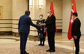 Cumhurbaşkanı Erdoğan, Senegal Büyükelçisini...