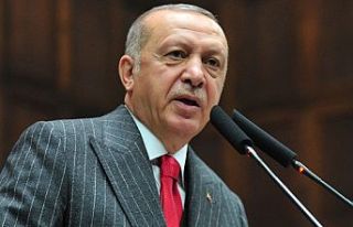 Cumhurbaşkanı Erdoğan yeniden Ak Parti Genel Başkanı...