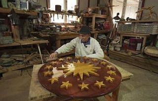 Cumhurbaşkanlığı forsunu ahşaba işledi