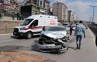 D-100’deki kazayı izlerken kaza yaptılar: 4 yaralı