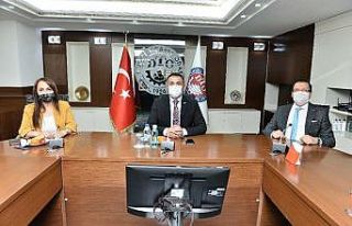 Denizli İl Sağlık Müdürü Öztürk ile ekibinden...