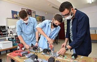 Denizli’de öğretmenler ve öğrencilerin ’Sarozon’...