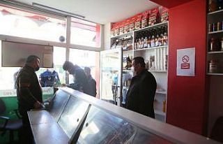 Develi Belediyesi zabıta ekiplerinden maske denetimi