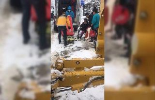 Diyaliz hastasının yardımına ekipler yetişti