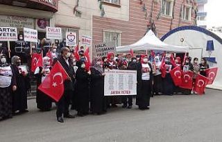 Diyarbakır’da evlat nöbetindeki ailelerden 8 Mart...