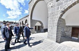 Diyarbakır’da Kurşunlu Cami çevresinde peyzaj...