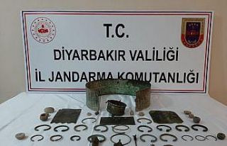 Diyarbakır’da tarihi eser kaçakçılığı operasyonu:...