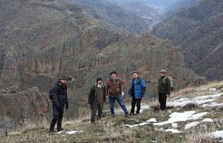Doğa severlerden Nevruz dolayısıyla doğa yürüyüşü