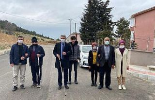 Doğuştan görme engelli 5 akraba karanlık dünyalarının...