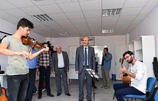 Dulkadiroğlu Gençlik Merkezinde kurs kayıtları...