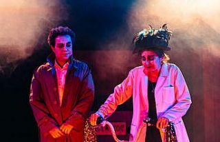 Dünya Tiyatrolar Günü’nde ‘Kunduracı Doktor’...