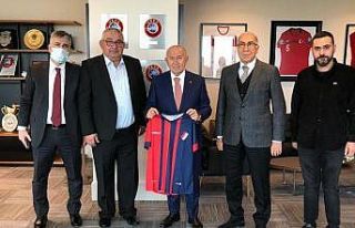 Düzcespor ikinci başkanı Korkmaz’dan Özdemir’e...