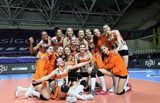 Eczacıbaşı VitrA, Kupa Voley’de finalde